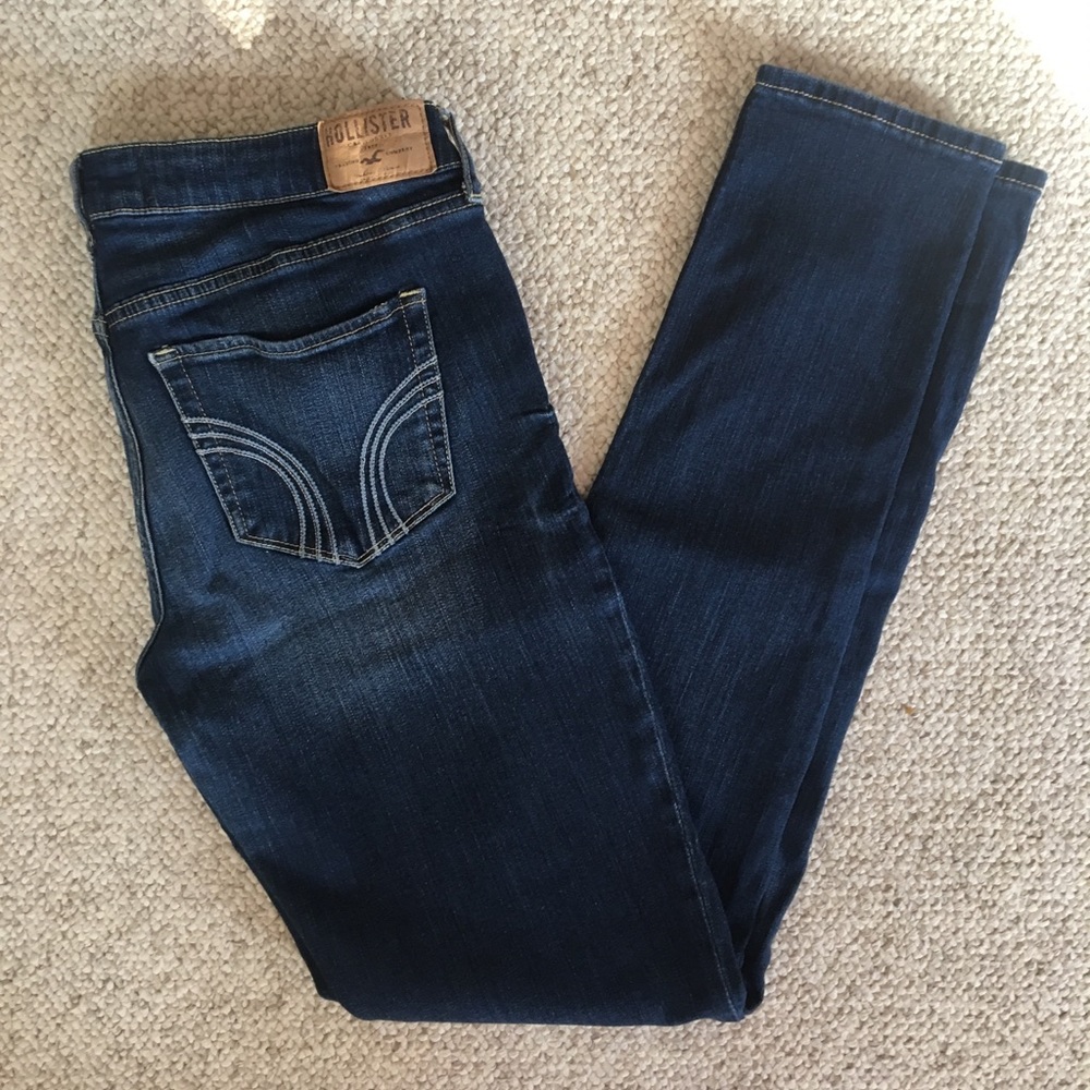 11L Hollister Jeans